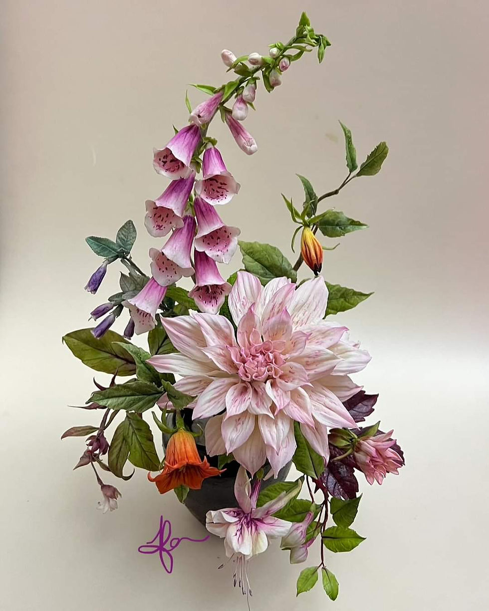 Thumbnail: Dahlia and Foliage Online Class