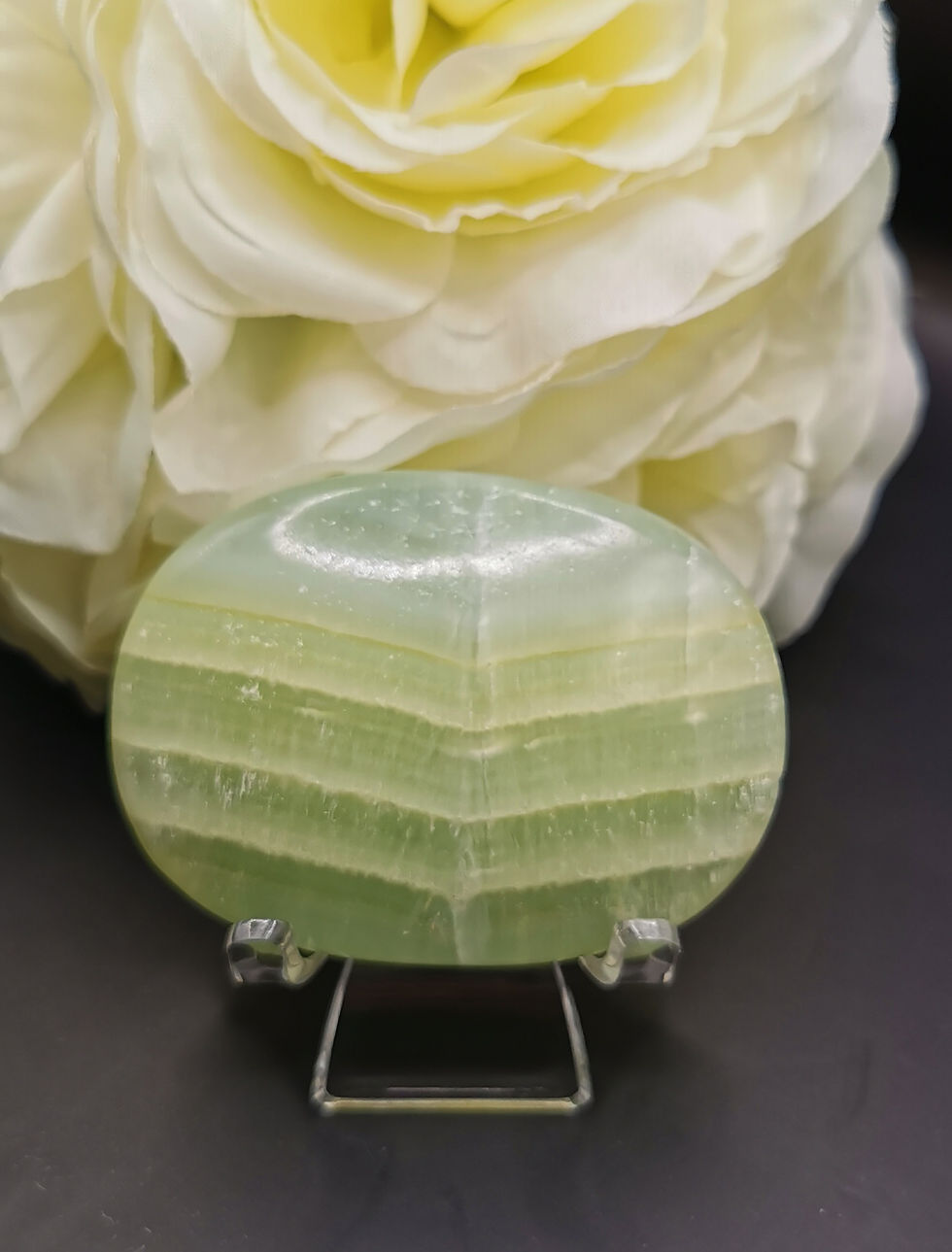 Pistachio Calcite Palmstone