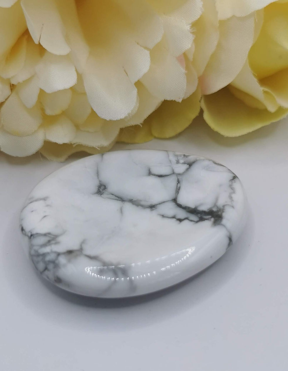 Thumbnail: Howlite Thumb/Worry Stone - Healing Crystal