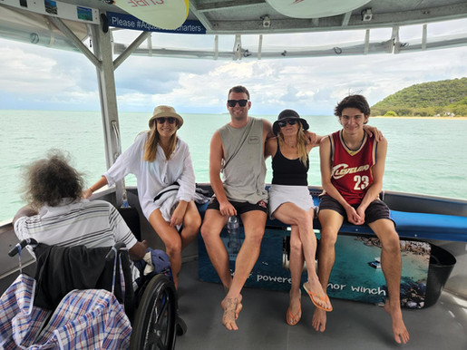 Group setting day trip program for people with disabilities 