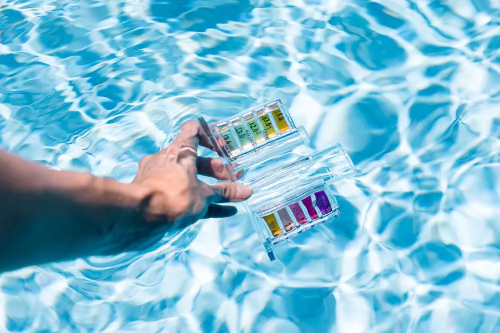 how-to-use-a-pool-test-kit-2736561-02-065c6f25956040d7a3acaa286cb82690.webp