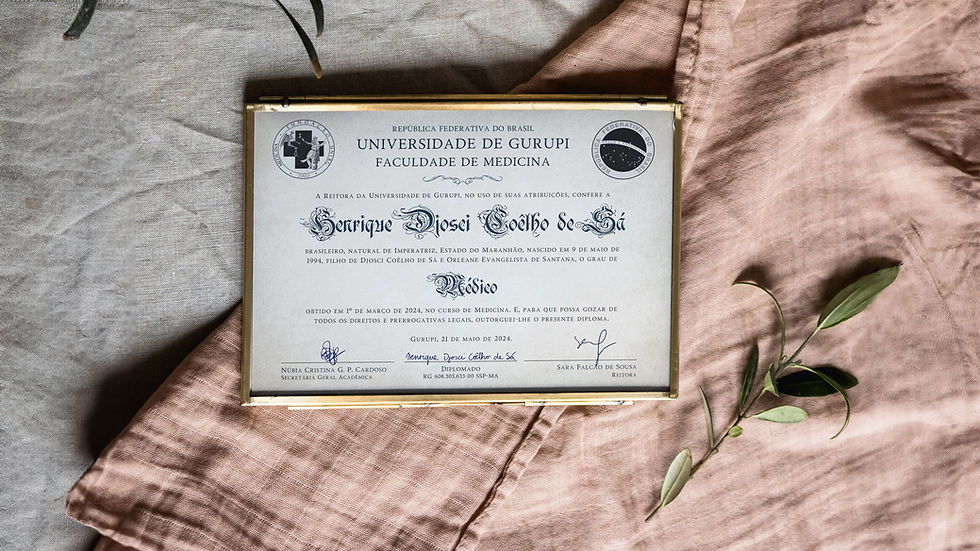 Diplomas e Certificados - Dr. Henrique Djosci