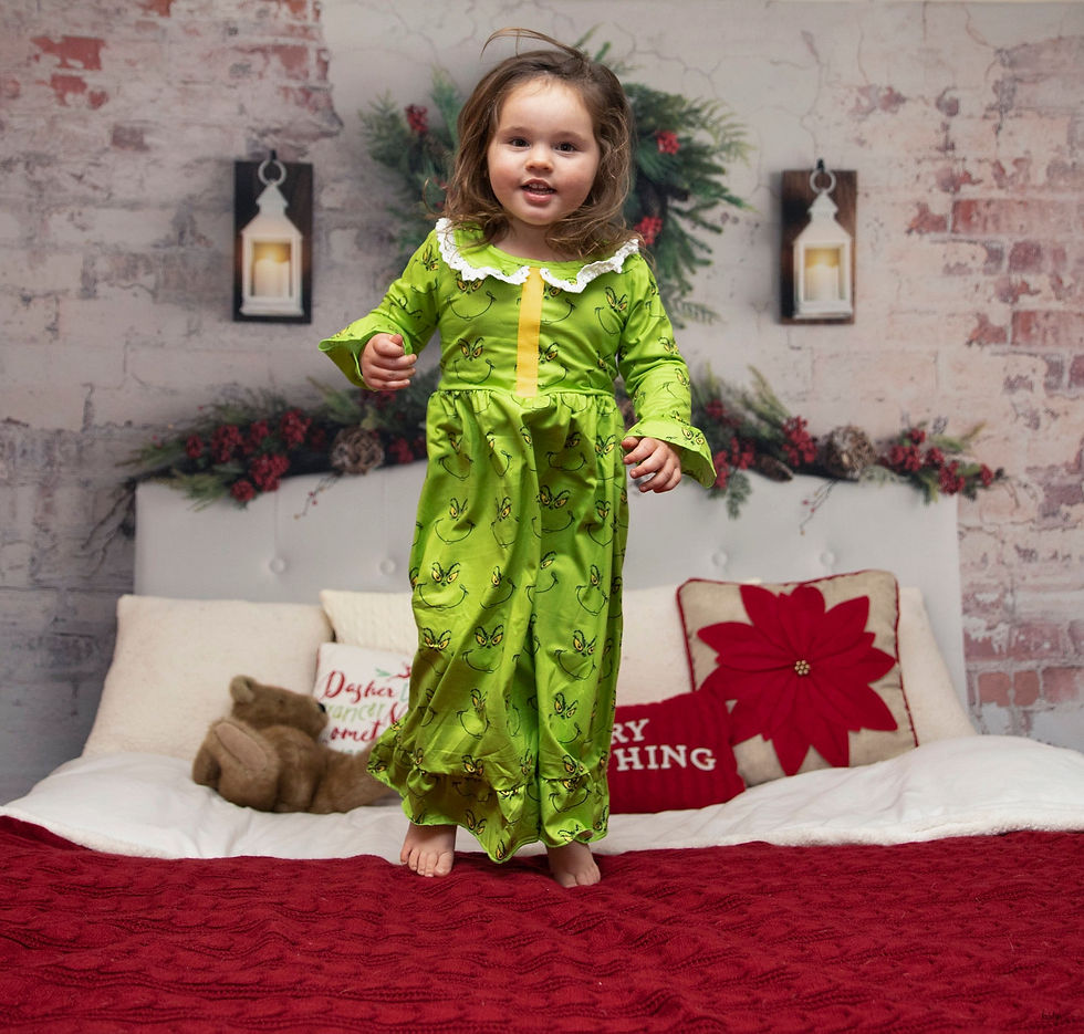 Christmas Garland Bed