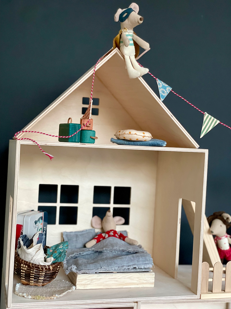 Miniaturbild: Weihnachtskrippe / Tiny House