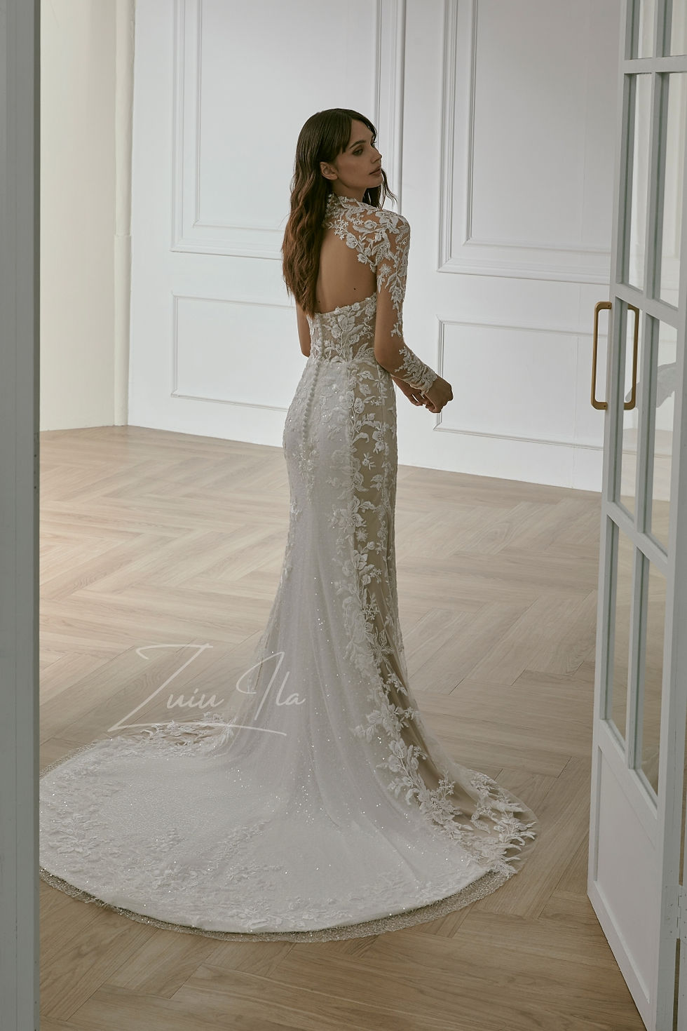 Thumbnail: Zuiu Ila ARTEMIS Mermaid Detachable Long Sleeve Wedding Gown