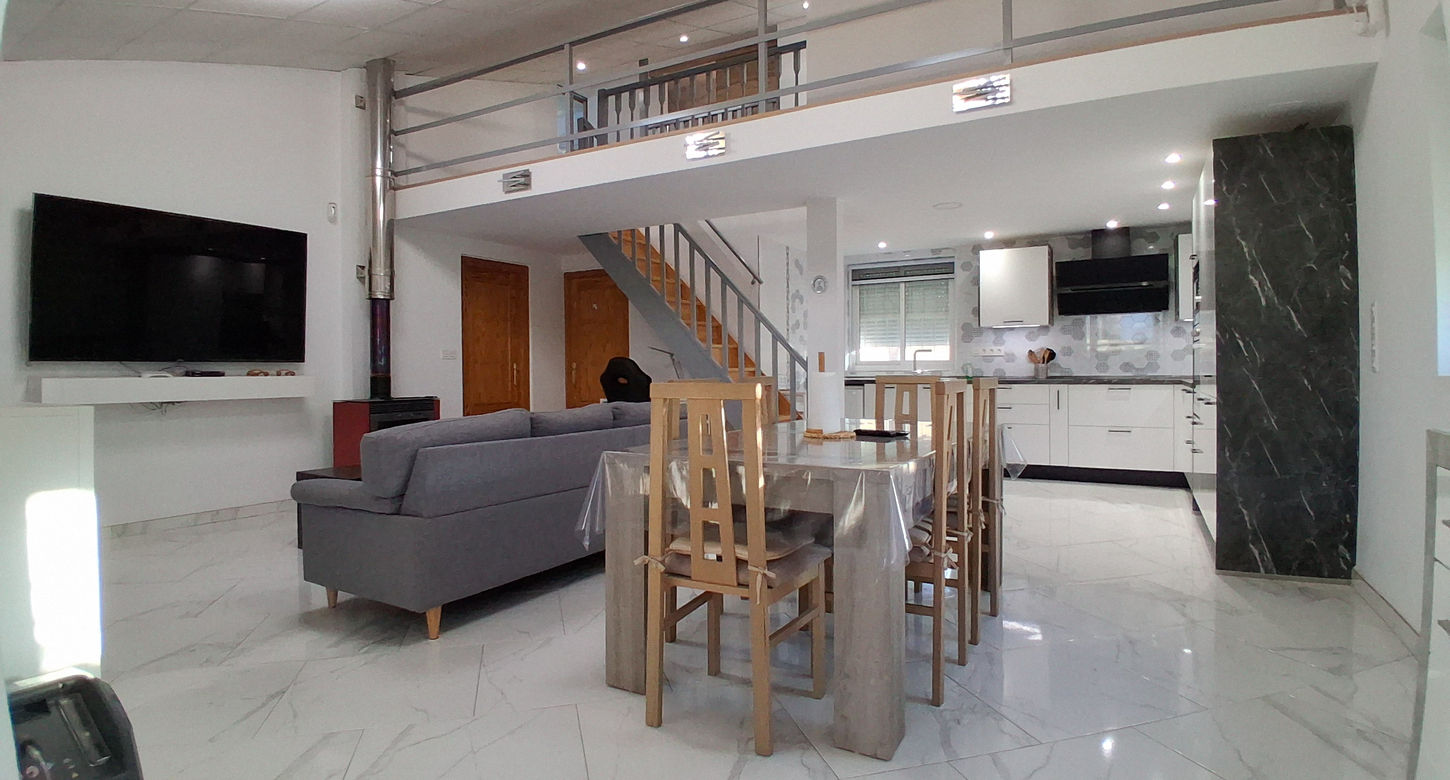CHALET INDEPENDIENTE CON PISCINA