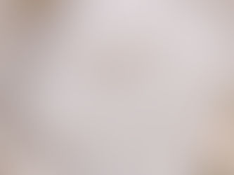 Waarom een geborduurde zakdoek een bijzonder trouwcadeau is