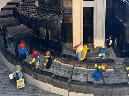 Entrance ramp with skaeboarders