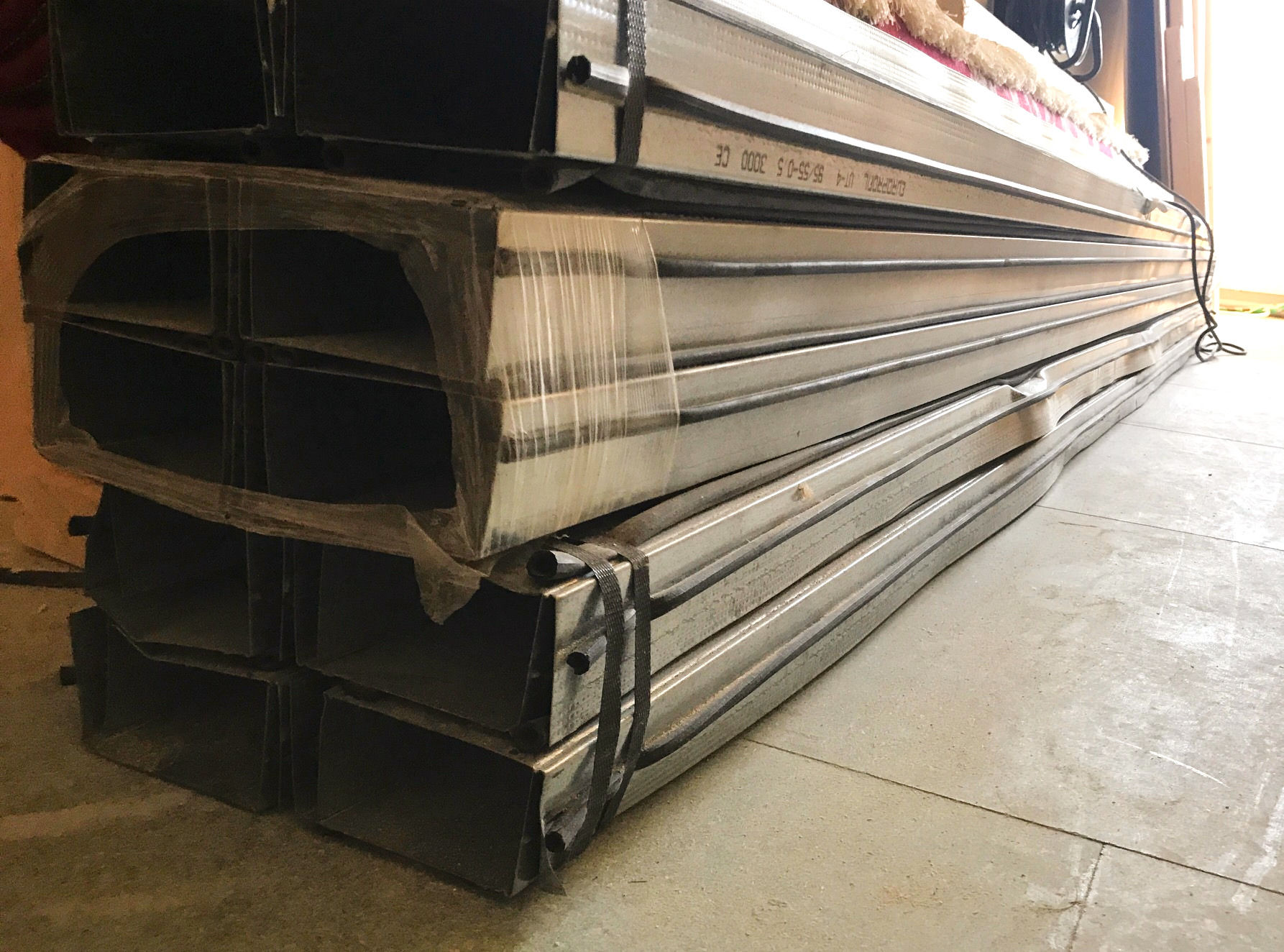 Acoustic stud - akustikregel