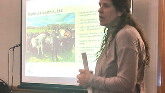 Ann Phillips presenting at OEFFA workshop