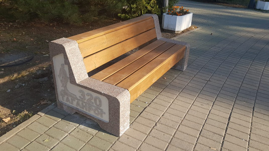 Диван городской гранитный
