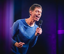 10.04.2027, 19.30 Uhr | MADDIN Schneider. Schöne Sonndach