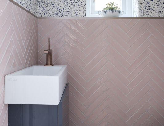 HOW TO CREATE THE POWDER ROOM OF DREAMS