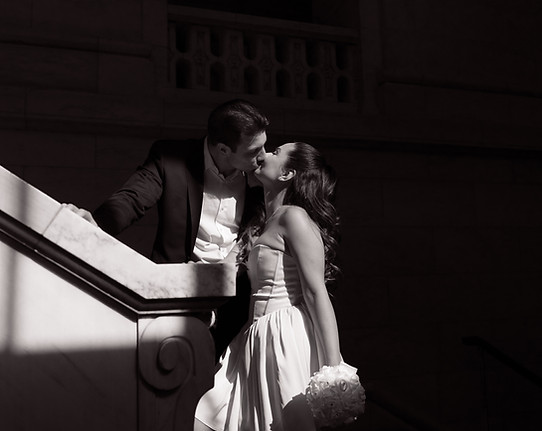 Engagement photos NYC NYPL.jpg