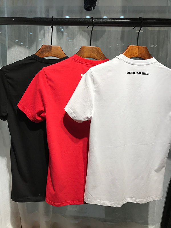 תמונה ממוזערת: חולצת Dsq עם כיתוב