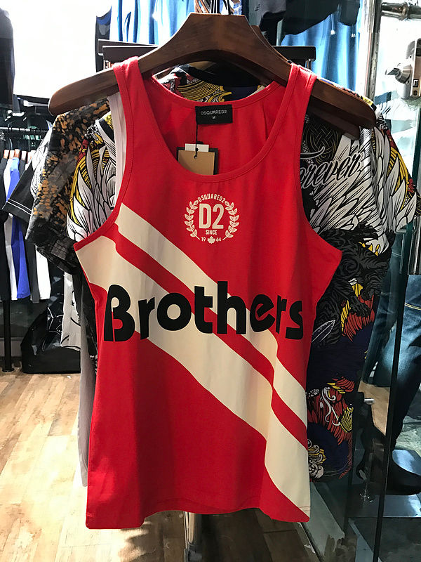 תמונה ממוזערת: גופיית Dsq עם כיתוב Broders