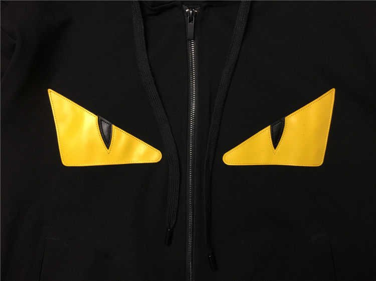 תמונה ממוזערת: ג׳קט Fendi שחור עם עיינים צהובות