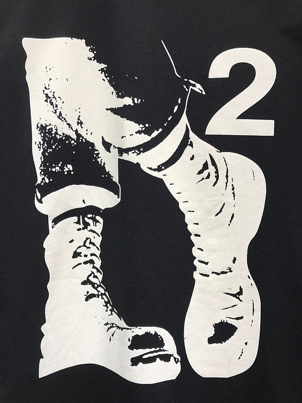 תמונה ממוזערת: חולצת Dsq עם ציור נעליים