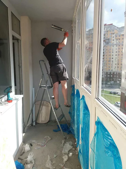 Французький балкон на Симоненка