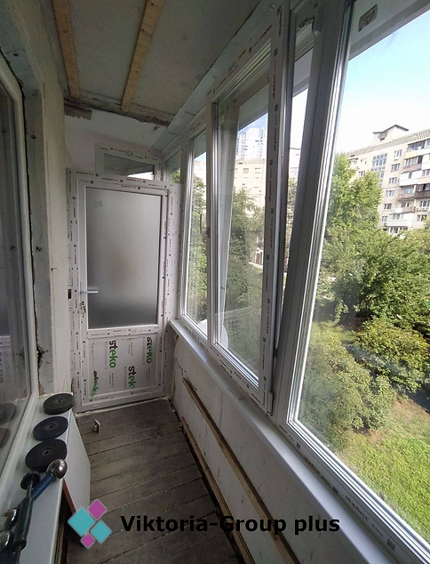 застеклить балкон в киеве