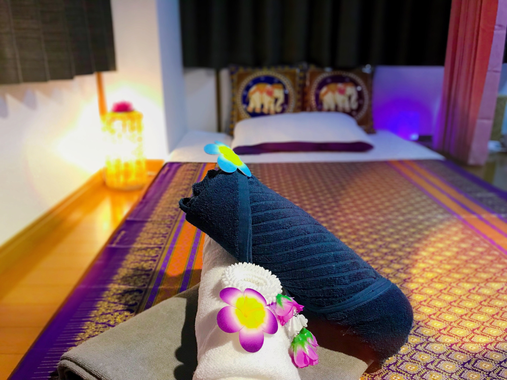 男性セラピスト オイルマッサージ ヘッドスパ バンコクタイマッサージ Bangkok Thai Massage 豊島区