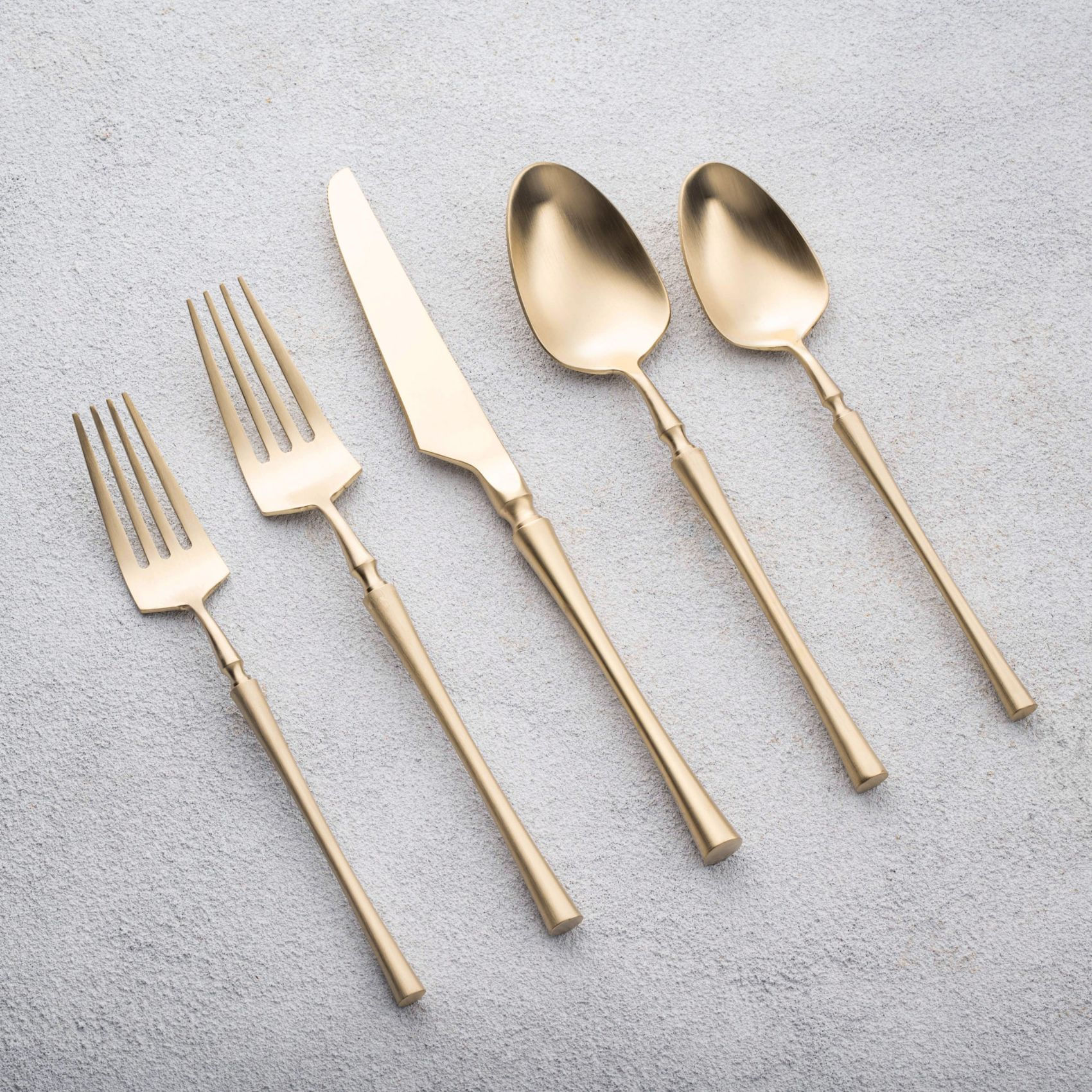 nontoxic gold silverware