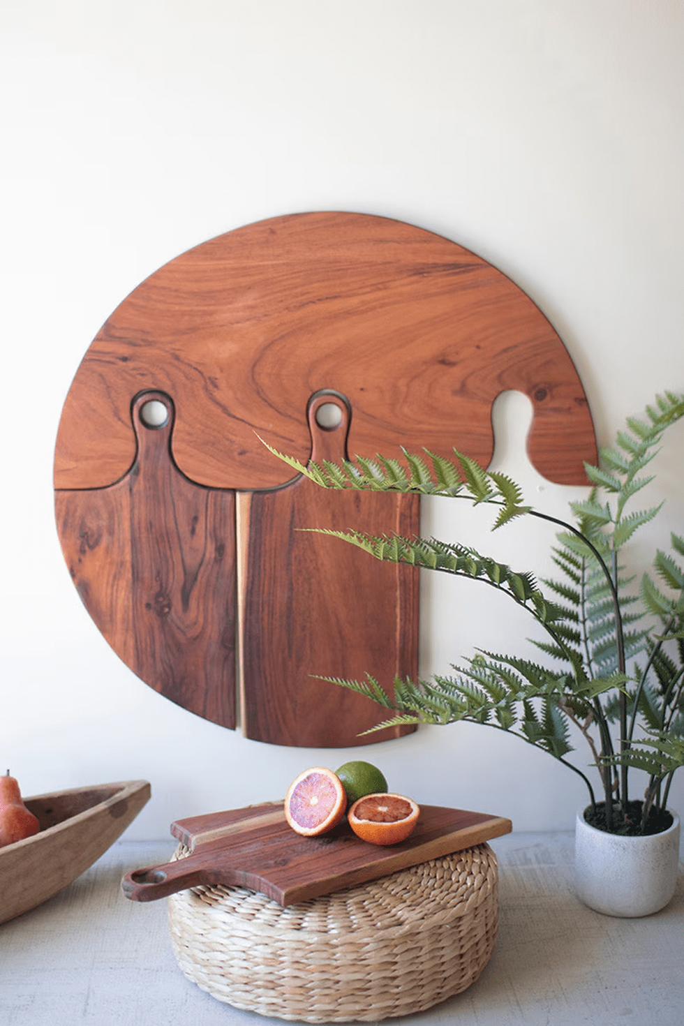 How to Hang Cutting Boards on Wall: Easy Tips for Stylish Storage