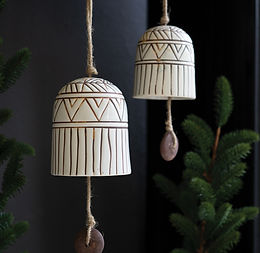 NATURAL HOLIDAY DECOR