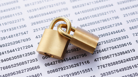 小樹生活事件凸顯「撞庫攻擊」風險。神坊資訊資安顧問 Steven 專訪解析:為什麼帳號安全與密碼管理比企業防護更關鍵?如何透過多因素驗證與提升資安意識,降低被駭風險。