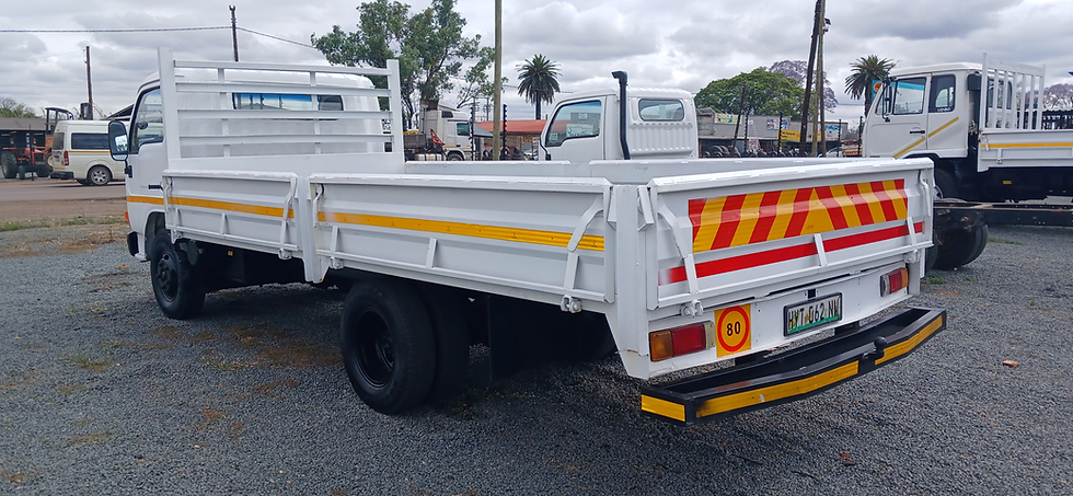 Thumbnail: Nissan UD40 Dropside Truck 