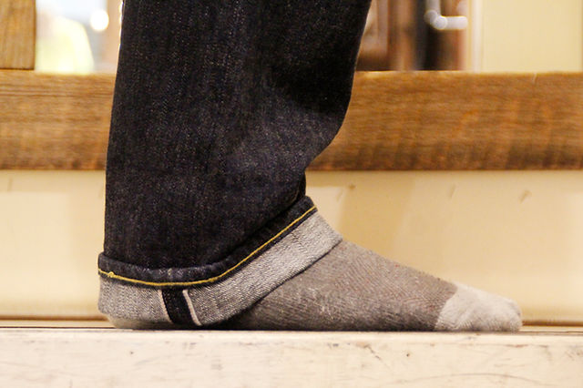 ジーンズがより格好良く見える 裾の長さを知ろう