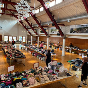 Kinderkleider-Basar, Jahnhalle