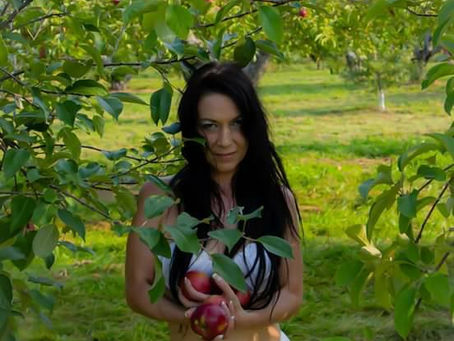 Photoshoot le fruit défendu / les cadeaux empoisonné