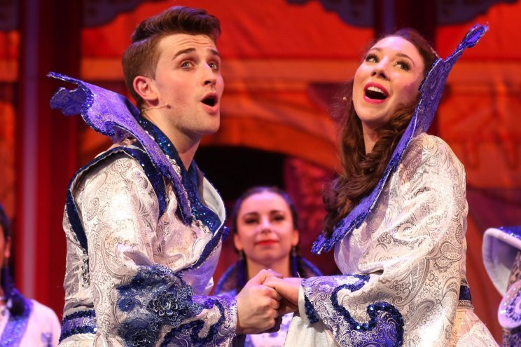17401_aladdin_-_aladdin_and_princess_2
