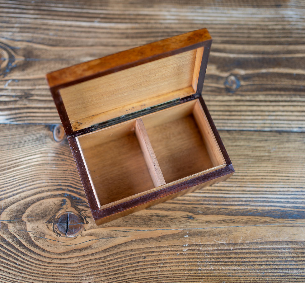 Thumbnail: Small Amboyna Cigarette Box c.1920