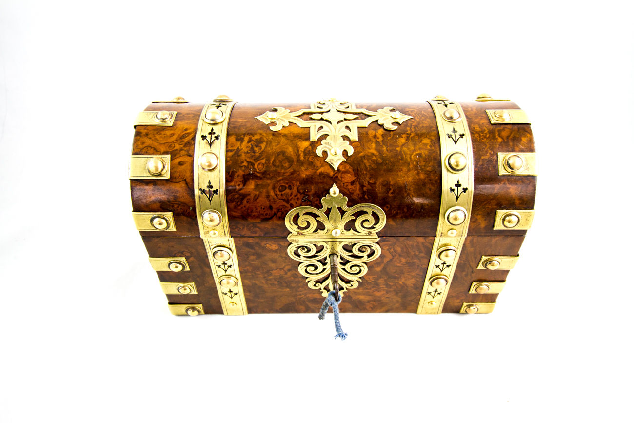 Burr Walnut Jewellery Casket c.1860 SOLD