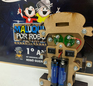 MANUSEIO E MONTAGEM DE KIT EDUCACIONAL