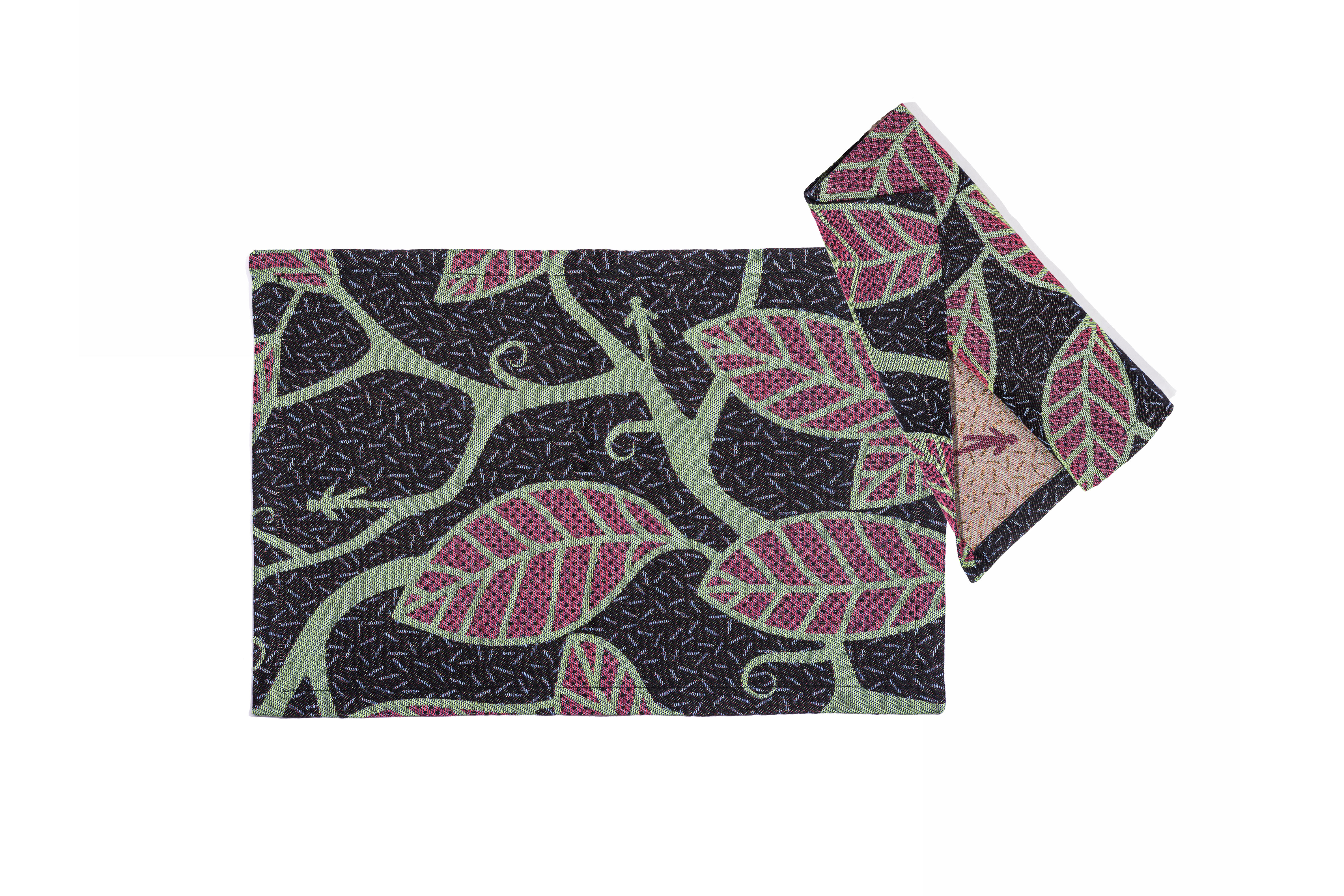 RAMAGE PLACEMATS  black & pink