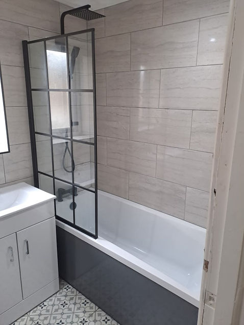 bathtub in bathroom