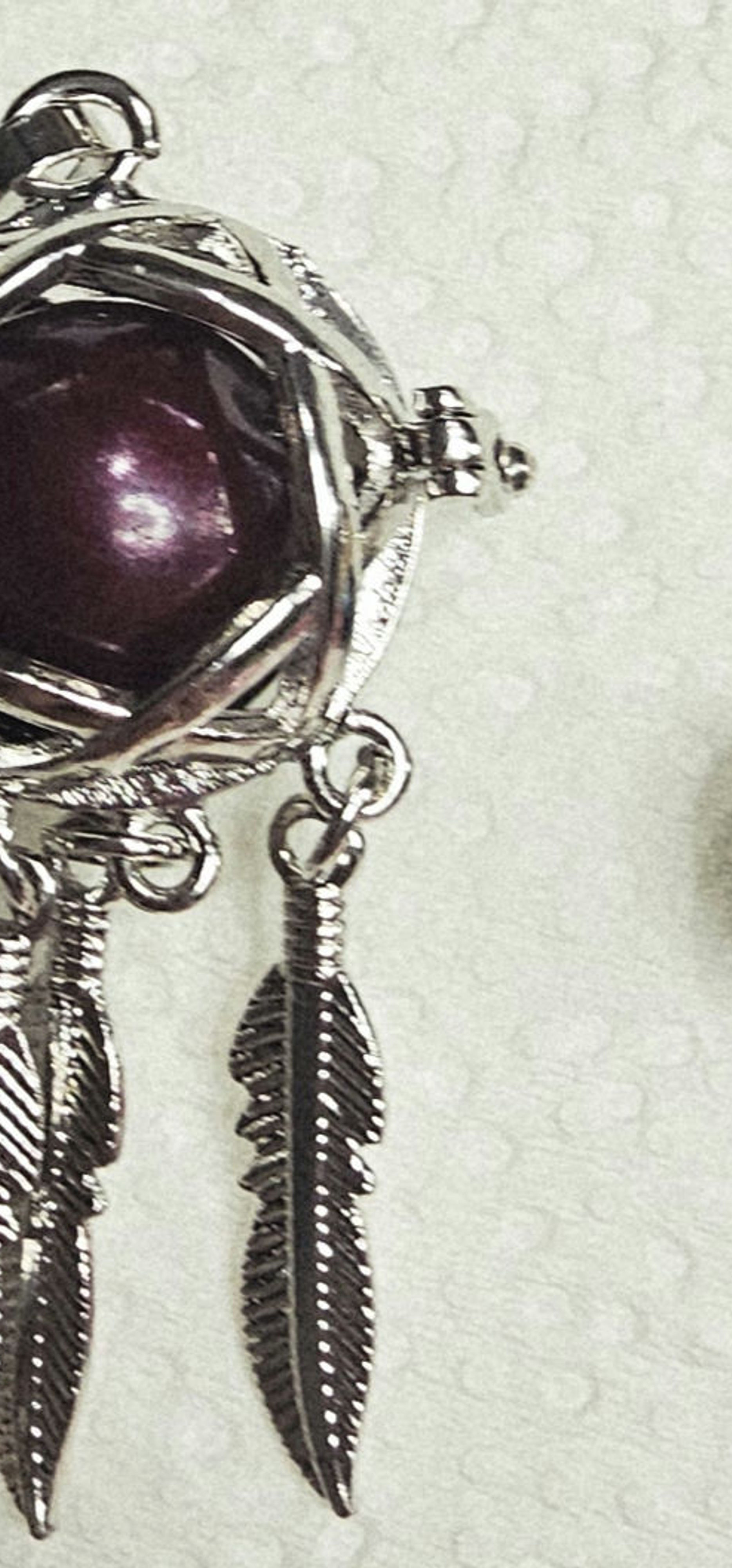 Mystic Pearl Edison Cage Game