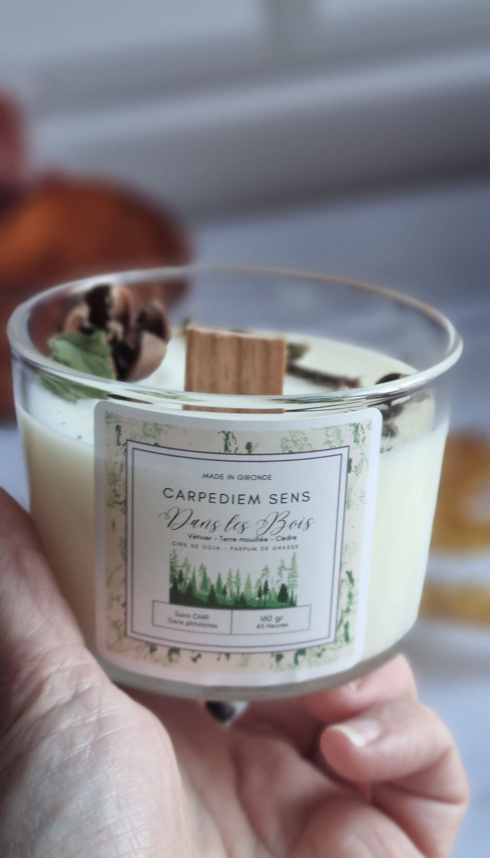 Miniature : bougie artisanale parfumée dans les bois