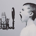 microphone-1209816_1920.jpg