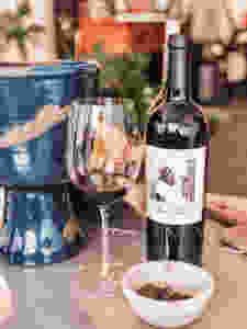 sonoma grape girl, audra tavelli, healdsburg wineries, healdsburg plaza wineries, healdsburg plaza tasting rooms, healdsburg wine tasting, sonoma county blogger, wine blogger, aperture, aperture cellars, devil proof, devil proof vineyards