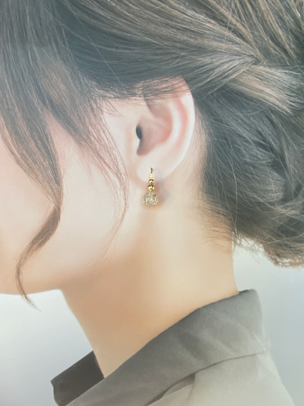 サムネイル： 玉　ピアス　中