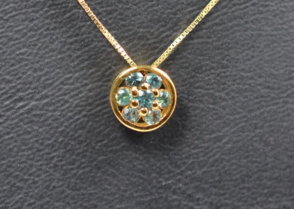 アレキサンドライトのネックレス　１８K