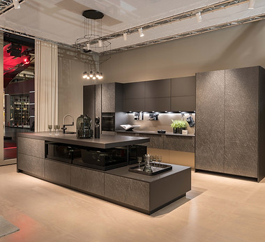 AV 7030 Black star - AV 5015 Carbon metallic 01.jpg