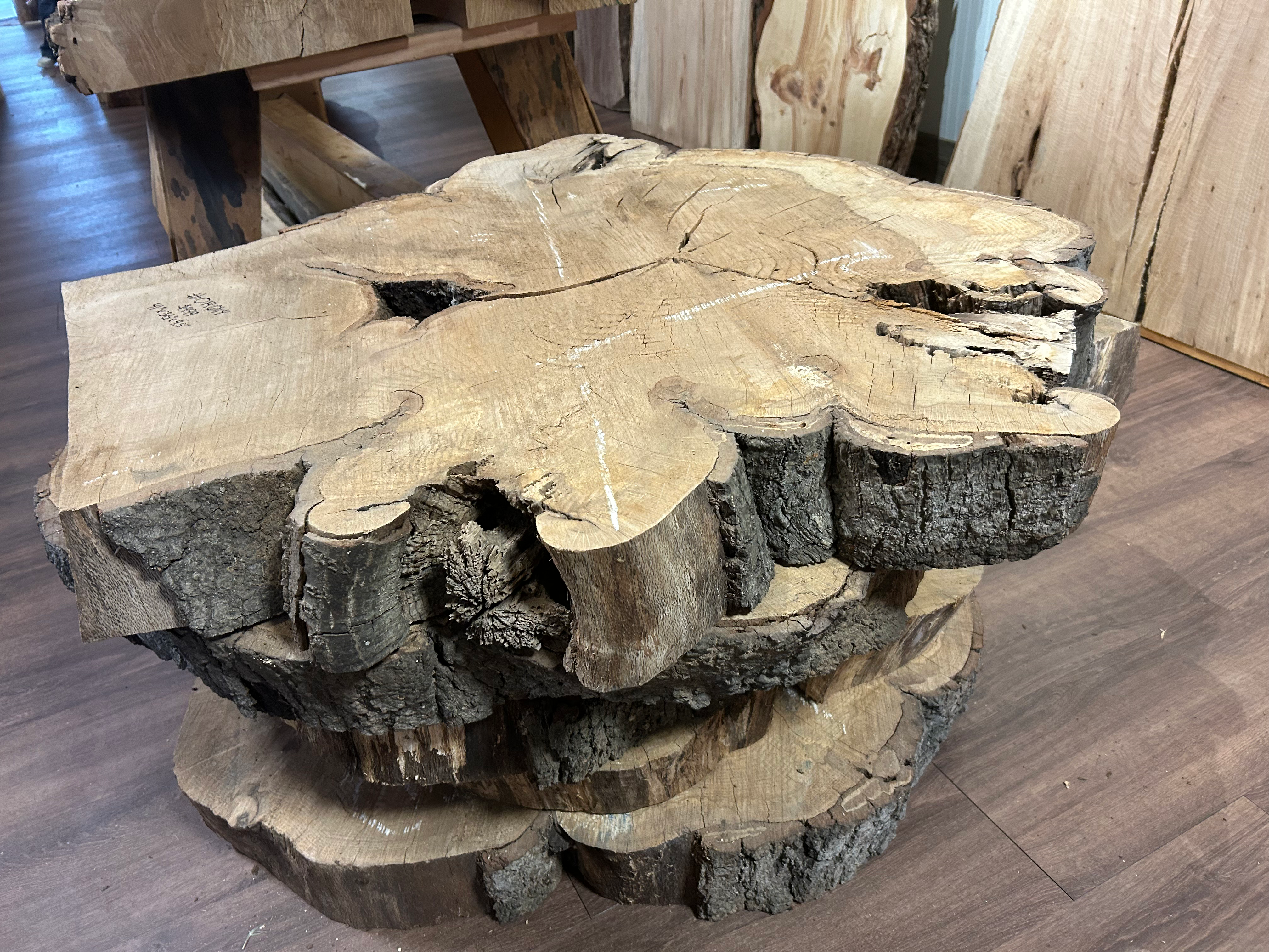 Oak Round #OR014 (41"x 36" x 4.5")