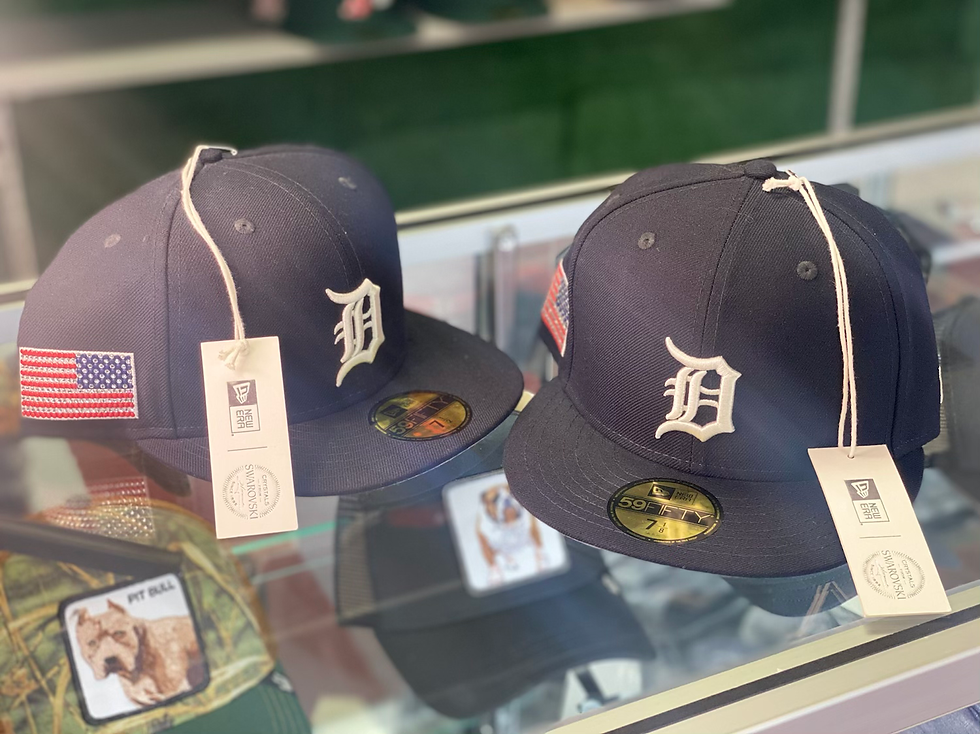 Thumbnail: New Era Detroit Tigers Fitted Cap: Navy/Gray Swarovski Crystal 