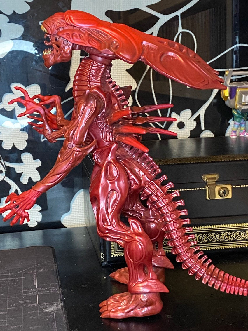Thumbnail: Alien Queen - Xenomorph - Red - 12 inch / 30cm - Action Figure