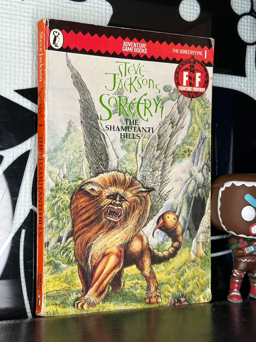 Fighting Fantasy – Sorcery - The Shamutanti Hills 1983 - Red Banner